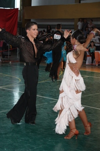 Mircea & Ana, Fan Dance Club